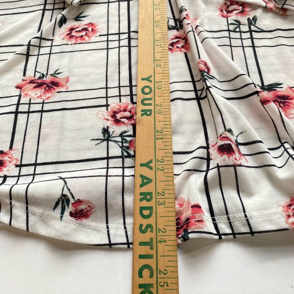 STREETWEAR SOCIETY Women's Size Small Floral Top BLOUSE; 3/4 Sleeve - Picture 4 of 11